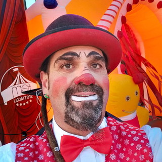 Diano Marina: ‘Bizzarri equilibri’ con Lello clown, domani sera si ride al ‘Bowling’ Diano Marina: ‘Bizzarri equilibri’ con Lello clown, domani sera si ride al ‘Bowling’