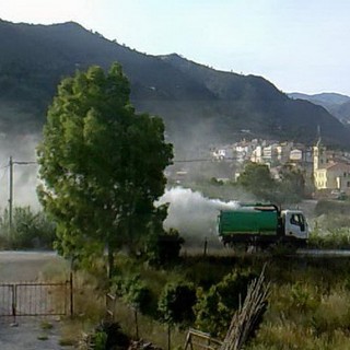 Ventimiglia: sostanza irrorata ieri nella zona del ponte di Bevera, la preoccupazione dei cittadini (Foto e Video) Ventimiglia: sostanza irrorata ieri nella zona del ponte di Bevera, la preoccupazione dei cittadini (Foto e Video)
