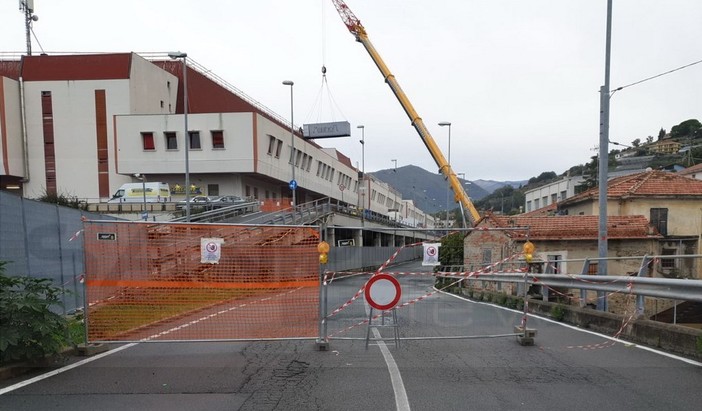 Sanremo, lavori al tetto del Mercato dei Fiori: chiusura temporanea di scuola e impianti sportivi