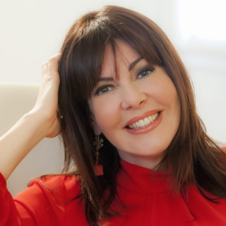 “L'agave della regina Vittoria”, Laura Calosso presenta il suo nuovo romanzo a Bordighera (Foto) “L'agave della regina Vittoria”, Laura Calosso presenta il suo nuovo romanzo a Bordighera (Foto)