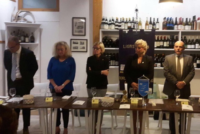 Bordighera: inaugurato il nuovo anno sociale 2017/2018 per il Lions Club Capo Nero Host Bordighera: inaugurato il nuovo anno sociale 2017/2018 per il Lions Club Capo Nero Host