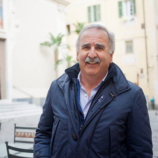 Luigi De Vincenzi per il Senato: "Ridare dignità al lavoro e all'economia della Liguria" Luigi De Vincenzi per il Senato: "Ridare dignità al lavoro e all'economia della Liguria"