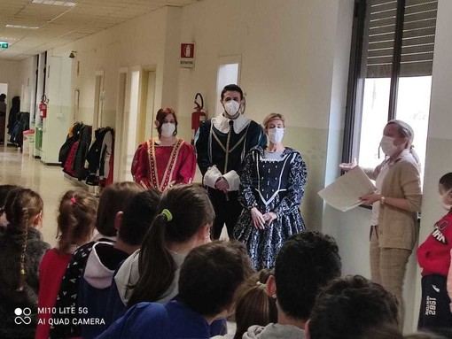 Taggia rinuncia ai festeggiamenti per San Benedetto ma la tradizione si tramanda a scuola