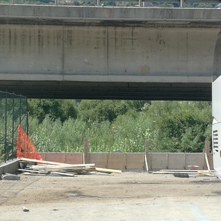 Ventimiglia: una rete a protezione del greto sul Roya, un lavoro già previsto ma 'Progetto 20k' non ci sta Ventimiglia: una rete a protezione del greto sul Roya, un lavoro già previsto ma 'Progetto 20k' non ci sta