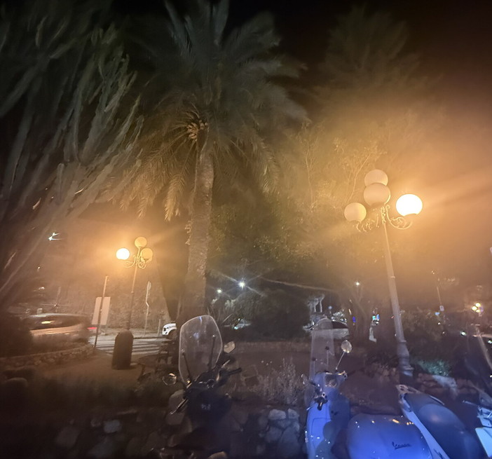 Sanremo, Porto Vecchio e Santa Tecla al buio: lampioni guasti e cittadini chiedono interventi urgenti