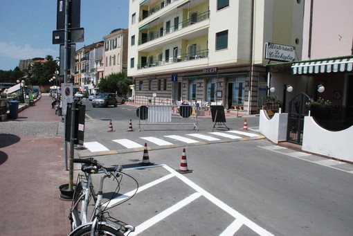 Arma di Taggia: regolamentazione del traffico sulla passeggiata, intervento di 'Camminiamo Insieme'
