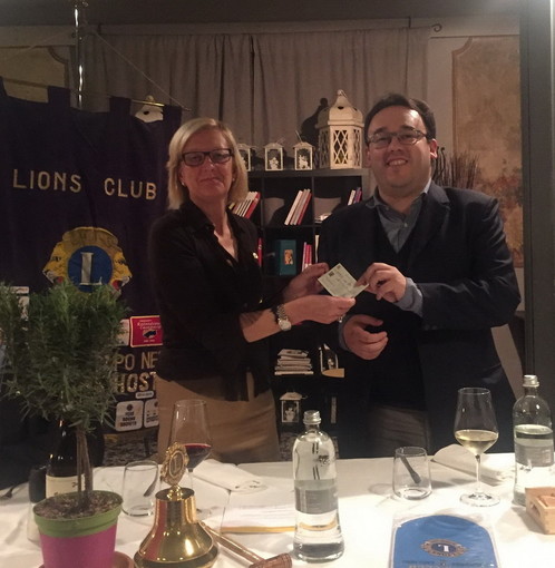 Il Lions Club Bordighera Capo Nero Host dona 1000 euro alla Spes per il progetto di ‘Arteterapia’ Il Lions Club Bordighera Capo Nero Host dona 1000 euro alla Spes per il progetto di ‘Arteterapia’