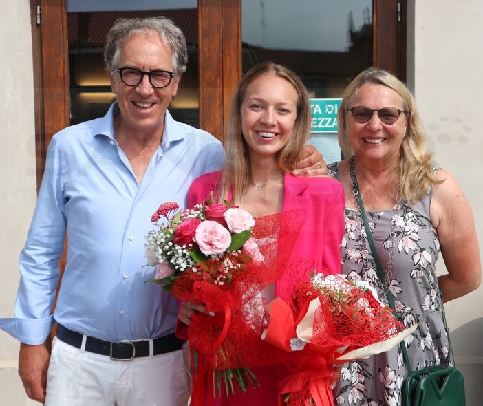 Università di Scienze Gastronomiche di Pollenzo: la prima tesi di laurea sui fiori eduli in cucina è di Giulia Biancheri