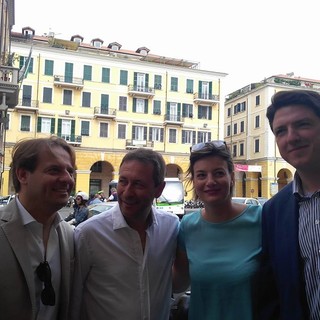 Elezioni comunali a Imperia: visita dell'Europarlamentare Lara Comi in sostegno del candidato Sindaco Luca Lanteri Elezioni comunali a Imperia: visita dell'Europarlamentare Lara Comi in sostegno del candidato Sindaco Luca Lanteri