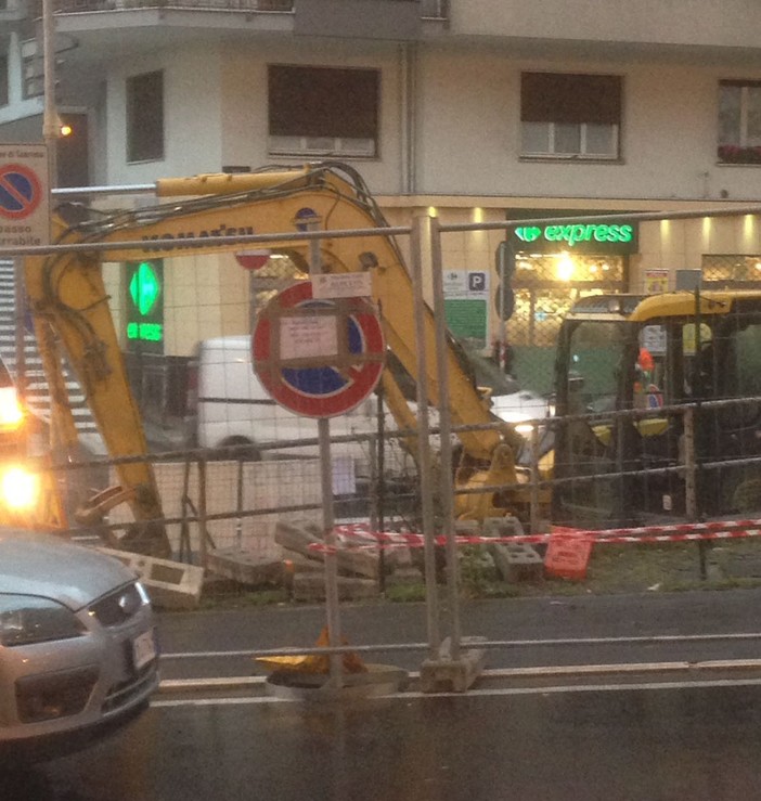 I mezzi al lavoro questa mattina I mezzi al lavoro questa mattina