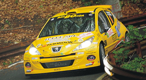 Dolceacqua: fino al 2 ottobre al Castello Doria, mostra fotografica 'Passione Rally' di Gerardo Salerno Dolceacqua: fino al 2 ottobre al Castello Doria, mostra fotografica 'Passione Rally' di Gerardo Salerno