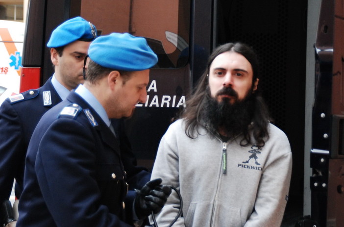 Luca Delfino condannato a Genova per violenza sessuale: per l'omicida di Antonella Multari altri 2 anni e 2 mesi Luca Delfino condannato a Genova per violenza sessuale: per l'omicida di Antonella Multari altri 2 anni e 2 mesi