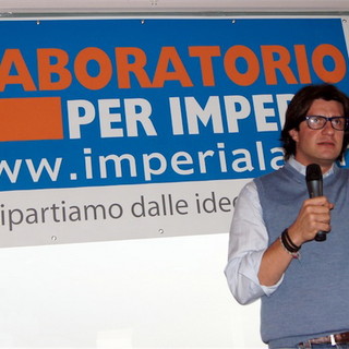 Imperia: Strescino sabato scorso al 'Laboratorio' "Il PDL non è un partito ma un comitato d'affari!" Imperia: Strescino sabato scorso al 'Laboratorio' "Il PDL non è un partito ma un comitato d'affari!"