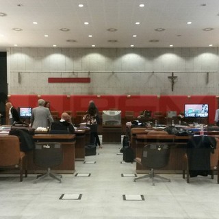 L'aula del tribunale di Genova
