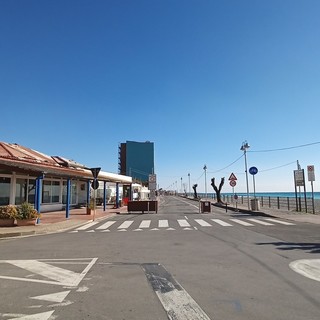 Notte blu a Vallecrosia, scattano i divieti di sosta e transito sul lungomare
