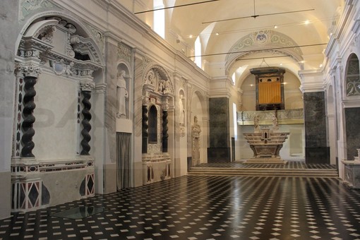 Arte e artigianato, "Voci di donna" in mostra nel centro storico di Ventimiglia (Foto)