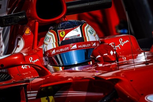 Charles Leclerc impegnato in un test con la Ferrari nel 2017. L'anno prossimo il monegasco sarà pilota ufficiale della rossa