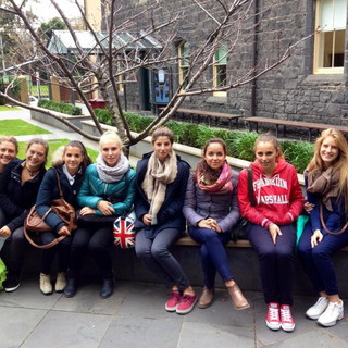 Le studentesse del Liceo 'Viesseux' di Imperia ieri ed oggi all'Academy of Mary Immaculate di Melbourne