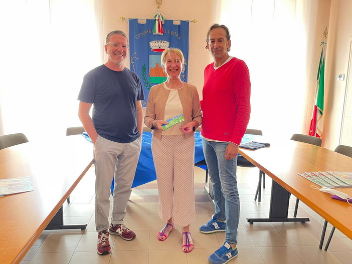Lions Club Bordighera 'Caponero Host' consegna buoni pasto alimentari per le famiglie bisognose Lions Club Bordighera 'Caponero Host' consegna buoni pasto alimentari per le famiglie bisognose