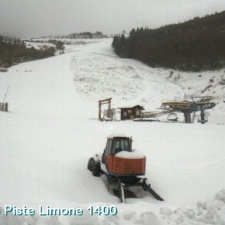 La nevicata in atto a Limone Piemonte