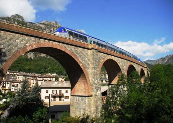 Dimostriamo di essere una provincia che fa squadra: manca un giorno alla fine del concorso del Fai, facciamo vincere la ferrovia Cuneo-Nizza? Dimostriamo di essere una provincia che fa squadra: manca un giorno alla fine del concorso del Fai, facciamo vincere la ferrovia Cuneo-Nizza?