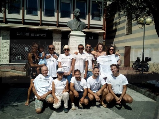 Ventimiglia: nonostante il caldo Albintimilium, i commercianti ed i residenti hanno sistemato le aiuole (Foto)