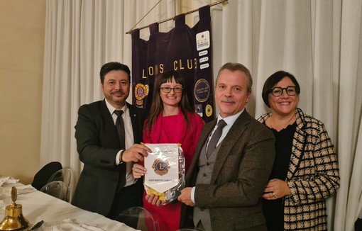 Bordighera: relatori e psicologi dell'Accademia del Tempo ospiti del Lions Club Otto Luoghi Bordighera: relatori e psicologi dell'Accademia del Tempo ospiti del Lions Club Otto Luoghi