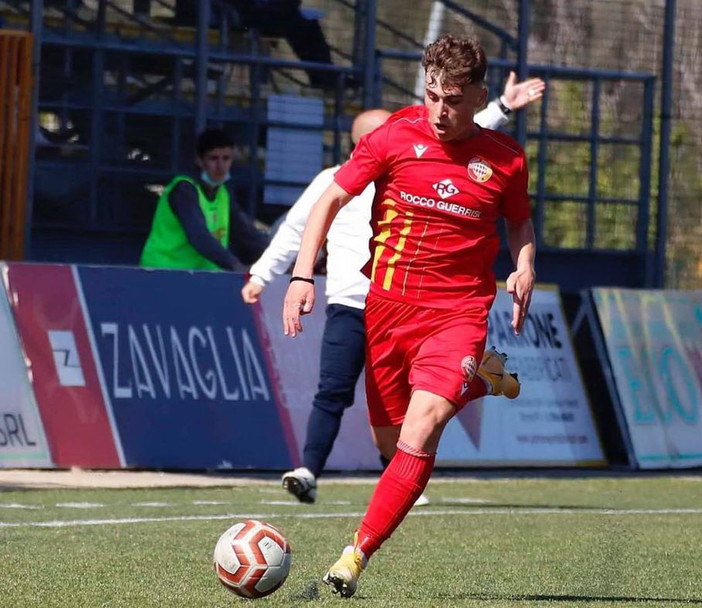 Calcio: l'Imperia ingaggia in prestito dal Cittanova l'esterno destro Lorenzo Losasso (Foto)