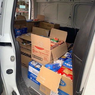 Con la 'Scuola di Pace' di Ventimiglia due sabati di raccolta alimentare nei supermercati di Vallecrosia