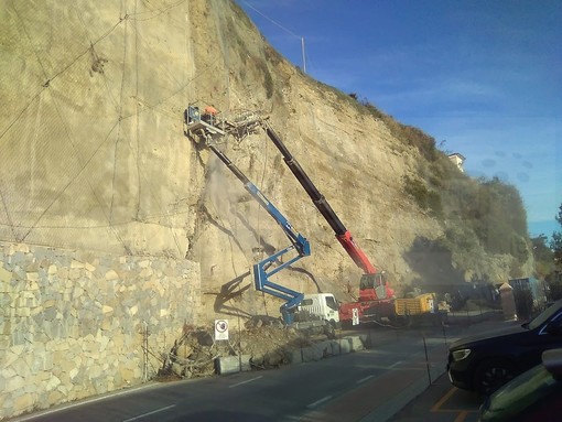 Ventimiglia: proseguono a ritmo serrato i lavori di corso Toscanini, la riapertura entro le feste di fine anno (Foto)