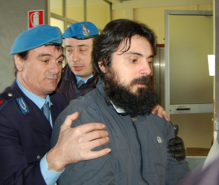 Sanremo: &amp;quot;Non &amp;egrave; Antonella!&amp;quot;, continua la di