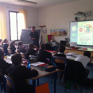 San Bartolomeo al Mare: ieri la prima delle due lezioni alla Scuola Primaria con l'associazione 'Informare'