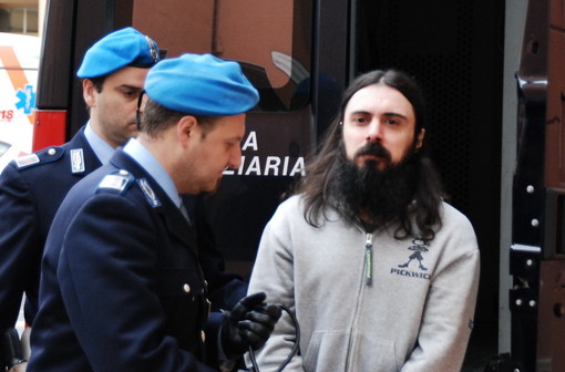 Luca Delfino condannato a Genova per violenza sessuale: per l'omicida di Antonella Multari altri 2 anni e 2 mesi Luca Delfino condannato a Genova per violenza sessuale: per l'omicida di Antonella Multari altri 2 anni e 2 mesi