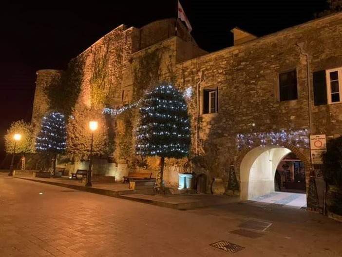 A Cervo giornata di eventi domenica 12 dicembre: dal raduno di Fiat 500 alla realizzazione di un presepe a bordo di un’auto A Cervo giornata di eventi domenica 12 dicembre: dal raduno di Fiat 500 alla realizzazione di un presepe a bordo di un’auto