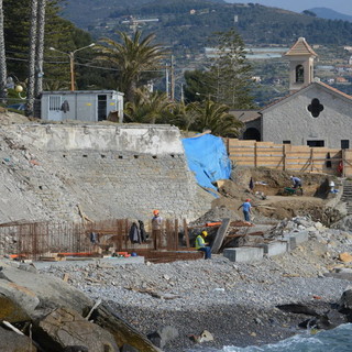 Bordighera: lavori alla rotonda di Sant'Ampelio e ritrovamento ossa, il Sindaco Giacomo Pallanca fa chiarezza (Foto e Video)