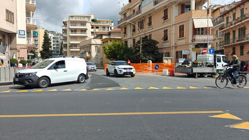 Sanremo, svolta per la rotonda di San Martino: dopo i test confermate due corsie in discesa da via della Repubblica Sanremo, svolta per la rotonda di San Martino: dopo i test confermate due corsie in discesa da via della Repubblica