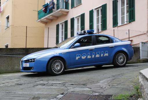 Diano Marina: denunciato dalla Polizia un 38enne romeno trovato con oggetti atti allo scasso Diano Marina: denunciato dalla Polizia un 38enne romeno trovato con oggetti atti allo scasso
