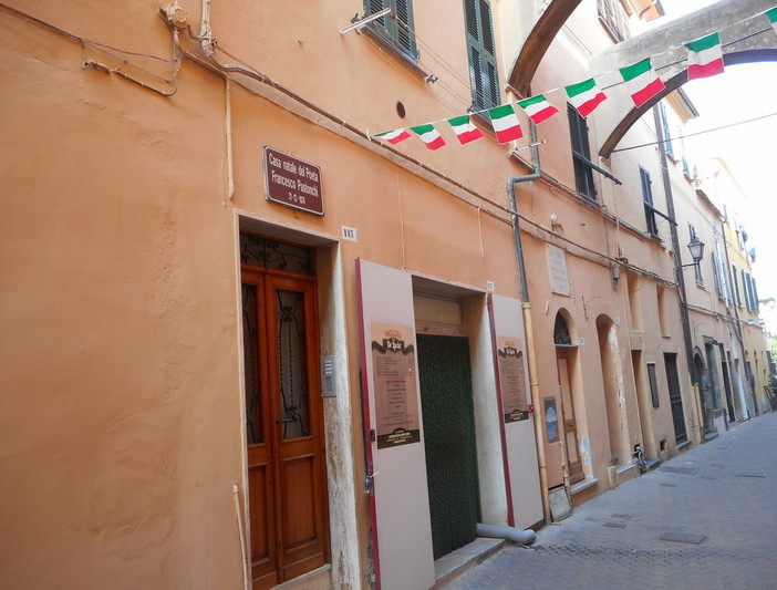 La casa natale di Pastochi a Riva Ligure