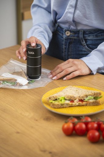 Grazie a Laica è possibile conservare i cibi