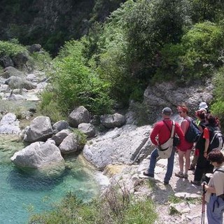 Rocchetta Nervina: 12enne inglese cade su un sentiero, scattano subito i soccorsi