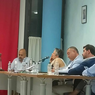 Vallecrosia, Rondelli: "Interventi per la prevenzione del randagismo e per la spiaggia dedicata agli animali" Vallecrosia, Rondelli: "Interventi per la prevenzione del randagismo e per la spiaggia dedicata agli animali"