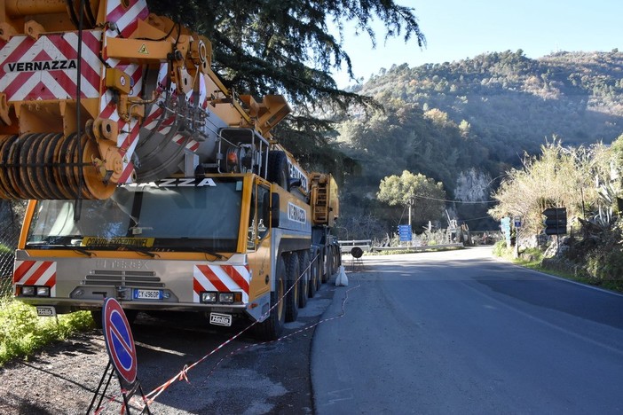 Fine dell'isolamento di Rocchetta Nervina: il 10 gennaio terminerà l'installazione del ponte Fine dell'isolamento di Rocchetta Nervina: il 10 gennaio terminerà l'installazione del ponte