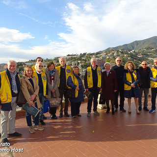 Sanremo: Lions donano all'Opera Don Orione un letto articolato con comandi elettrici e materasso antidecubito per lunghe degenze Sanremo: Lions donano all'Opera Don Orione un letto articolato con comandi elettrici e materasso antidecubito per lunghe degenze