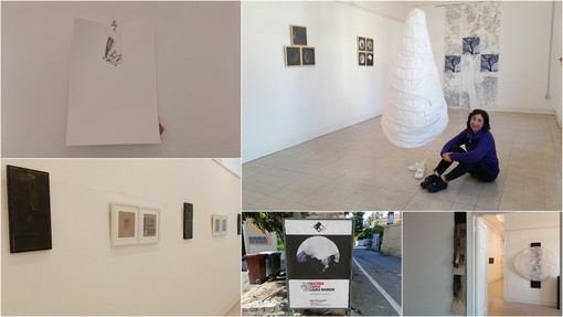 Bordighera, "Materia carta" di Laura Maineri in mostra all'Accademia Balbo (Foto e video) Bordighera, "Materia carta" di Laura Maineri in mostra all'Accademia Balbo (Foto e video)