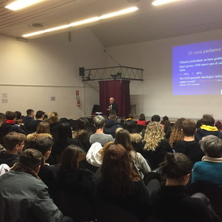 Dal 2011 i Lions di Ventimiglia illustrano ai giovani i corretti stili di vita con il "Progetto Martina”