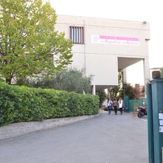 La scuola media G.Biancheri, il Liceo Angelico Aprosio e il FAI Fondo Ambiente italiano insieme per la conoscenza e la tutela dei cetacei, dei fondali e dei suoi abitanti