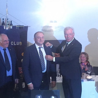 Bordighera: apertura dell'anno lionistico per il Lions Club con l'arrivo di un nuovo socio (Foto) Bordighera: apertura dell'anno lionistico per il Lions Club con l'arrivo di un nuovo socio (Foto)