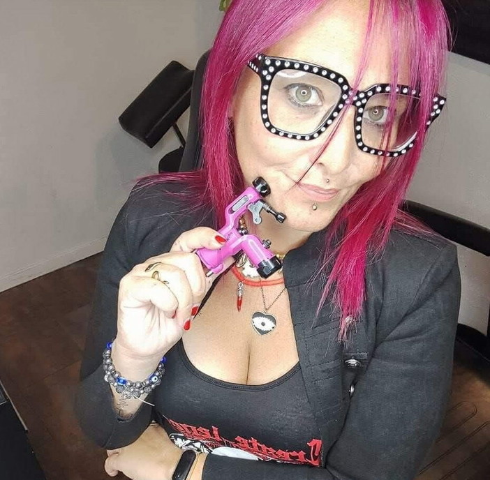 A MareCultura 2026 Luana Ambrosino racconta la magia delle erbe liguri e il tatuaggio rituale A MareCultura 2026 Luana Ambrosino racconta la magia delle erbe liguri e il tatuaggio rituale