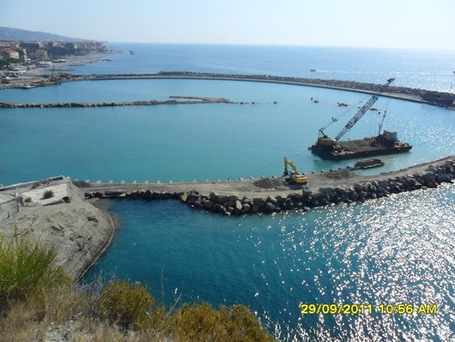 Ventimiglia: pronta una diffida del Comune per velocizzare i lavori del porto di 'Cala del Forte' Ventimiglia: pronta una diffida del Comune per velocizzare i lavori del porto di 'Cala del Forte'