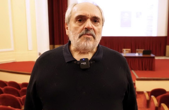 Sanremo: al Casinò la presentazione del libro di Luca Doninelli ‘La colpa di essere nati' (Video) Sanremo: al Casinò la presentazione del libro di Luca Doninelli ‘La colpa di essere nati' (Video)